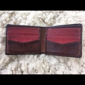 💵 Fossil Leather Wallet 💵